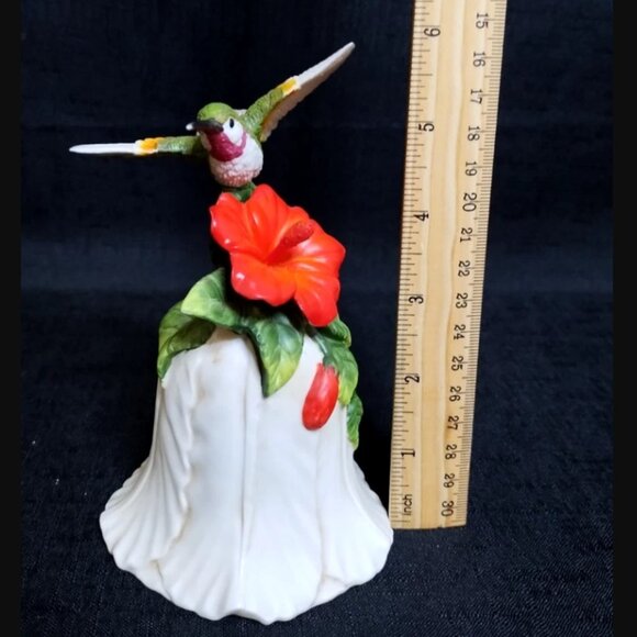 Vintage Porcelain Ruby Throated Humming Bird Bell Figurine Red Hibiscus Flower - Picture 6 of 7